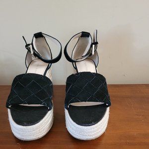 Marc Fisher Varin Espadrille Wedge Sandal in black suede Size 6